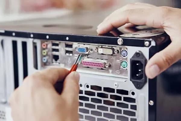Ümraniye Bilgisayar Tamiri ve Servisi-Üstün Bilgisayar (Tüm Notebook Modelleri, Macbook Pro,Air, İmac) Menteşe Onarımı - Bilgisayar Servisi - İstanbul Ümraniye