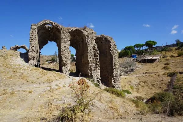 Pergamon Amfitiyatrosu - Tarihi Yer - İzmir Bayraklı