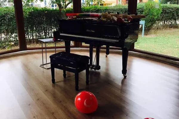 Müzist Sanat Merkezi - Müzik Okulu - İstanbul Bağcılar
