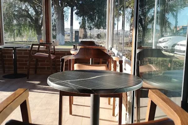 Bencmark Coffee - Sanat Kafe - İzmir Aliağa