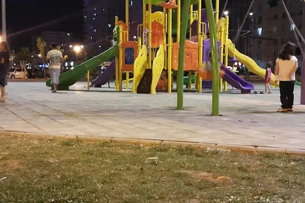 Akkent Meydan Parkı - Park - Gaziantep Şahinbey