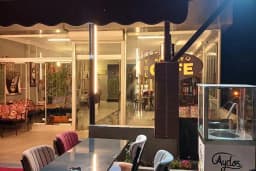 AIRPORT YOL CAFE