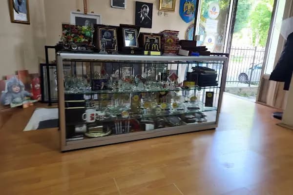 İkiyıldız Kristal - Hediyelik eşya dükkanı - İstanbul Bayrampaşa