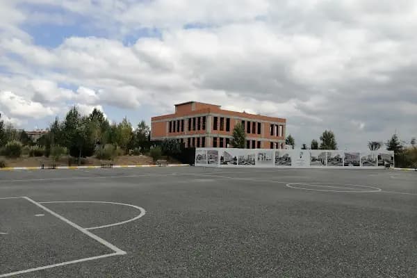 İstanbul - Küçükçekmece PAGEV Plastik Teknolojisi Mesleki ve Teknik Anadolu Lisesi - Meslek Okulu - İstanbul Bağcılar