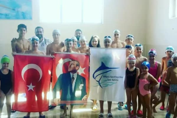 Ankara Hacettepeliler Spor Kulübü ( Anıttepe 100.Yıl Kapalı ve Açık Yüzme Havuzu) - Yüzme Kulübü - Ankara Çankaya