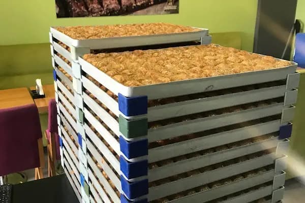Yüzde Yüz Antep Baklavaları Aliağa - Tatlıcı - İzmir Aliağa