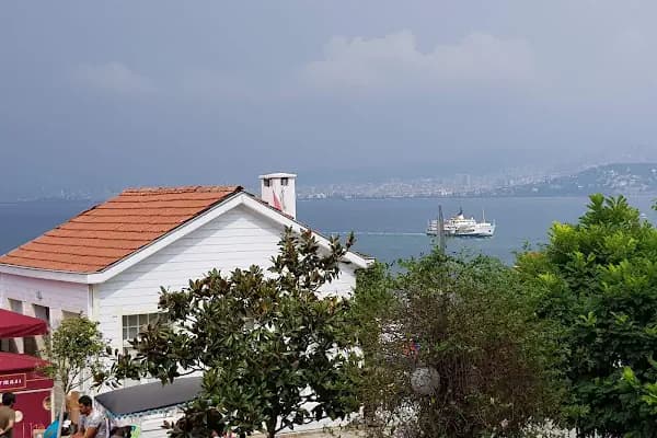 Büyükada - Feribot İskelesi - İstanbul Adalar