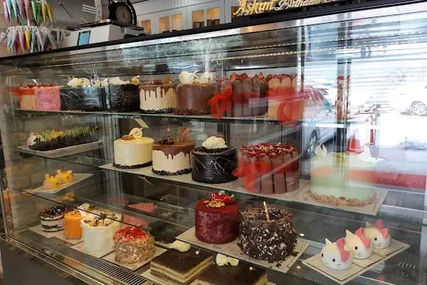 Topraktan patisserie - Pastane - İzmir Bornova