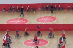 Talat Özkarslı Spor Salonu