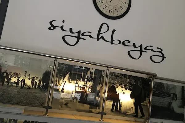 Studyo Siyah Beyaz - Fotoğrafçı - Ankara Çankaya