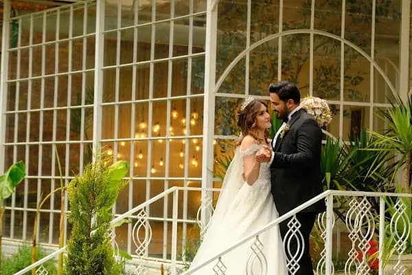 Mavi Stüdyo VESİKALIK BİYOMETRİK FOTOĞRAF ÇEKİM NOKTASI - Düğün Fotoğrafçısı - Antalya Aksu
