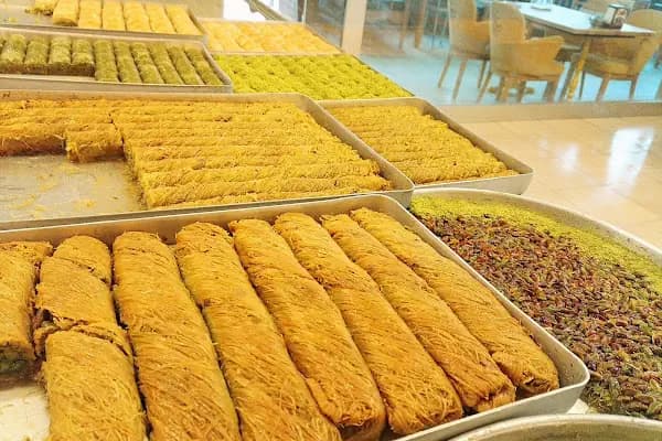 Nizip Hacıbaba Kadayıf ve Dondurma - Tatlı Dükkanı - Gaziantep Şehitkamil
