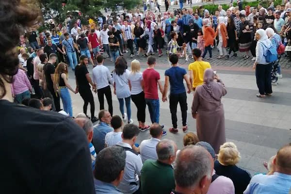 NUR MARKET - Gıda Pazarı - Trabzon Akçaabat