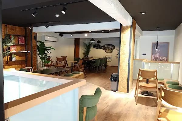 Robust Coffee Shop - Şirinyer - Kahve dükkanı - İzmir Bergama