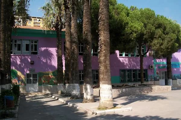 Süleyman Eczacıbaşı İlkokulu - Okul - İzmir Bayraklı