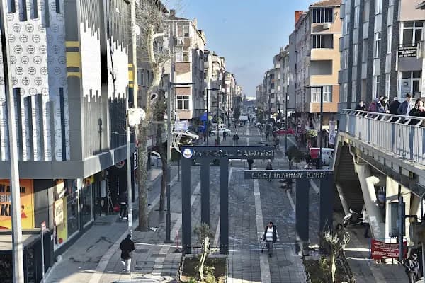 Mareşal Caddesi Yürüyüş Yolu - Yürüyüş Alanı - İstanbul Avcılar