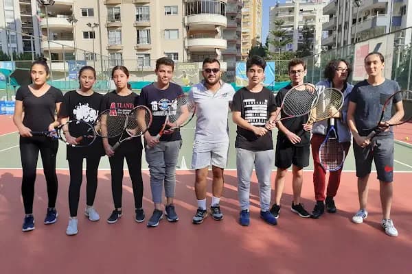 Şehit Anaları Tenis Kortu - Tenis Kortu - Adana Karataş