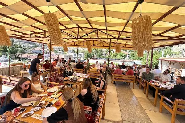 Çiftlikzade Konağı - Kafe - Konya Selçuklu