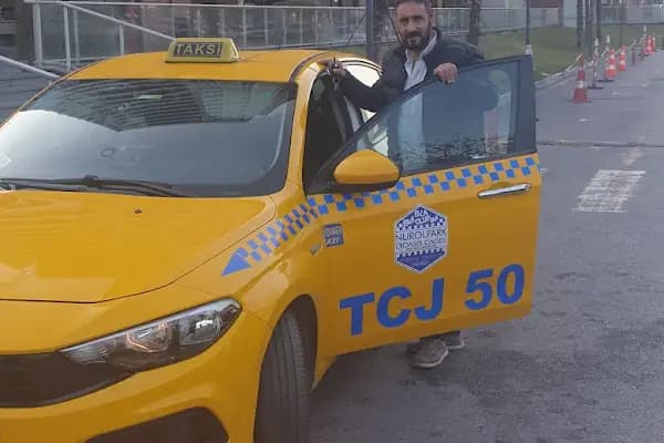 GÜNEŞLI NUROL PARK TAKSİ QASIS CADDE TAKSI - Taksi Durağı - İstanbul Bağcılar