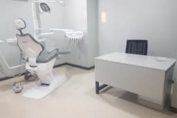 Adental Ağız ve Diş Sağlığı Polikliniği