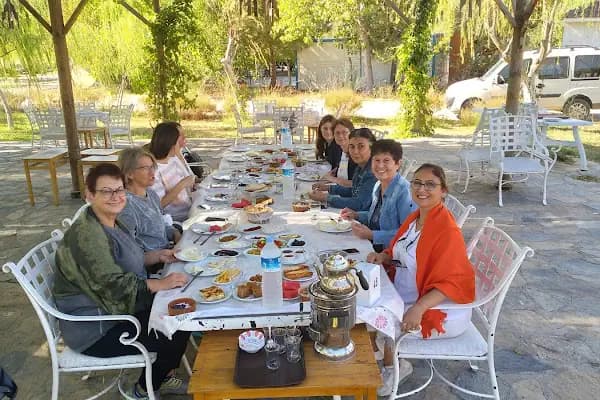 Ciceklikoy - Kahvaltı restoranı - İzmir Bornova