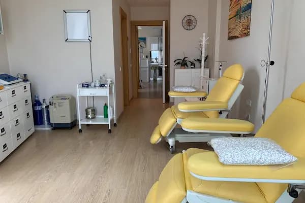 Hayat Ozon - Estetik Cerrah - İstanbul Küçükçekmece
