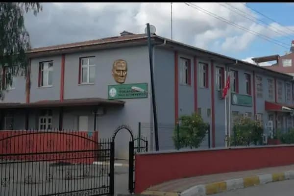 ÖZGÜR DOĞA GERİ DÖNÜŞÜM ATIK TOPLAMA AYIRMA VE DÖNÜŞÜM - ANTALYA - Geri Dönüşüm Merkezi - Antalya Döşemealtı