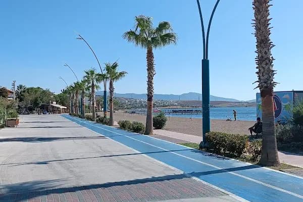 Yenişakran plajı - Turistik Yer - İzmir Aliağa