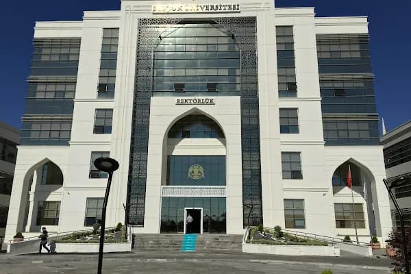 Selçuk Üniversitesi Rektörlüğü - Üniversite - Konya Selçuklu