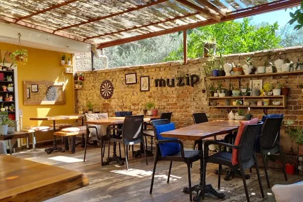 Muzip Cafe - Kafe - Aydın Efeler
