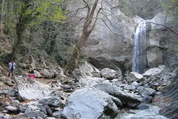 Su Düşen Şelalesi Maksudiye - İlgi Çekici Yer - Sakarya Akyazı