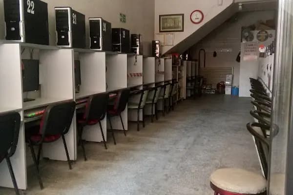 Akşehir Türkünet İnternet Salonu - Kafe - Konya Akşehir