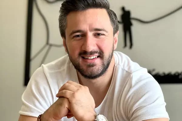 Psikolog Berk Karaoğlu - Psikolog - İzmir Konak