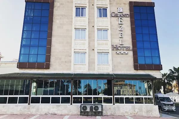 Mersin Park Yalçın Otel &amp; Mersin Hotels - Otel - Mersin Akdeniz