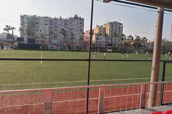Seyfi Ali Türkoğlu - Şafak Erdur Futbol Sahası (Akdeniz Belediyesi) - Stadyum - Mersin Yenişehir
