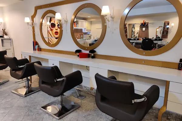 Can "Salon de Coiffure" Women - Men - Kuaför - Muğla Bodrum