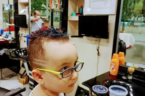 Cem Gülmüş erkek kuaför salonu - Berber Dükkanı - Adana Çukurova