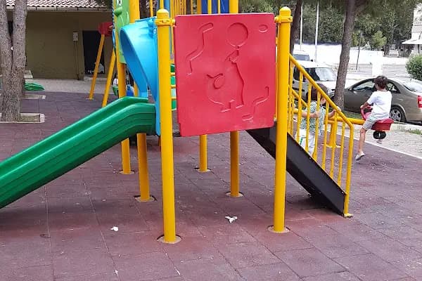 Ali Fuat Cebesoy Parkı - Park - İzmir Karabağlar
