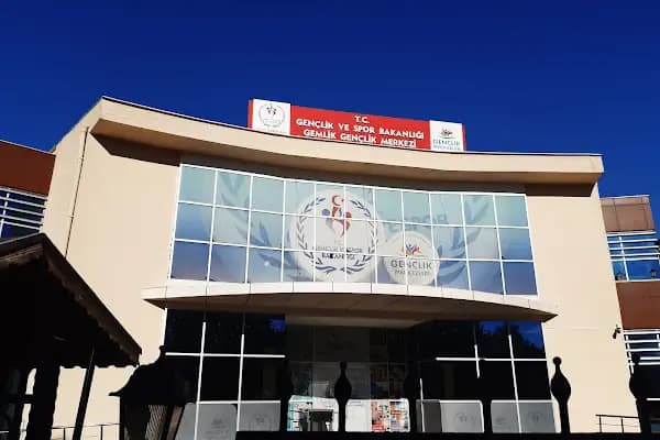 Gemlik Gençlik Hizmetleri ve Spor İlçe Müdürlüğü - Gençlik Merkezi - Bursa Gemlik