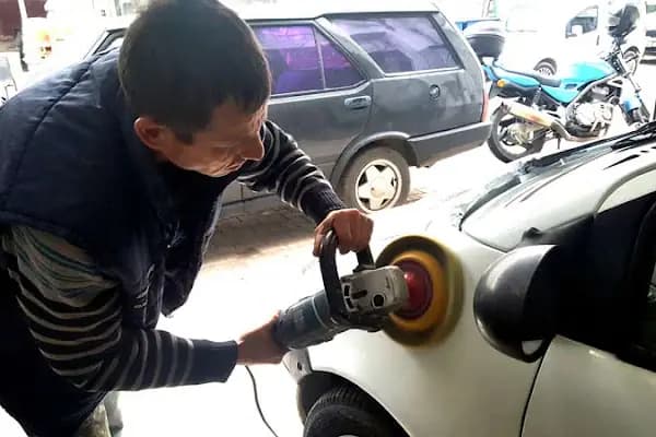 Oto Kaporta Dükkanı