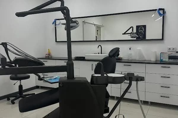 Dent Silver Ağız Ve Diş Sağlığı - Diş Kliniği - İzmir Buca