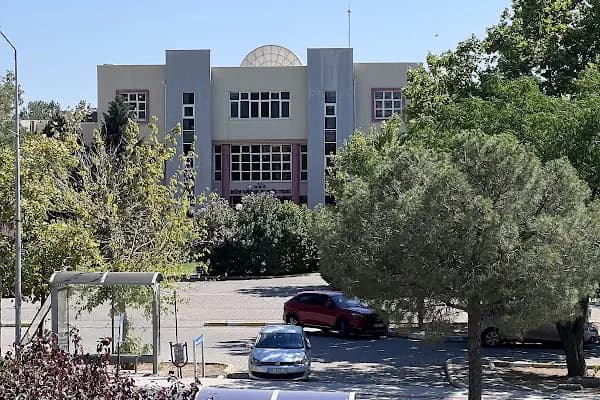 Dokuz Eylül Üniversitesi Mimarlık Fakültesi - Akademik Bölüm - İzmir Buca