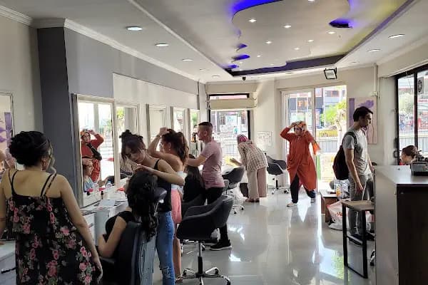 Yılmaz İpek Hair & Makeup Studio - Kuaför - İzmir Balçova