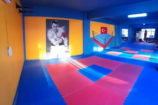 YEMEN FIGHT CLUB DÖVÜŞ SANATLARI EĞİTİM MERKEZİ - Spor Okulu - İstanbul Kâğıthane