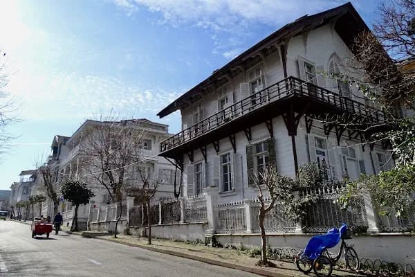 Büyükada Ermeni Katolik Kilisesi - Ermeni Kilisesi - İstanbul Adalar