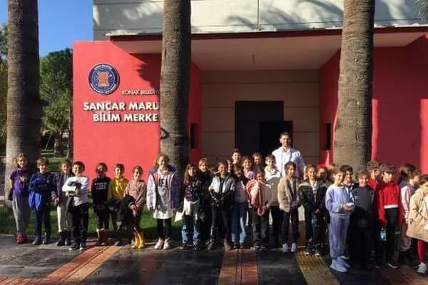 Konak Belediyesi Sancar Maruflu Bilim Merkezi - Bilim müzesi - İzmir Konak