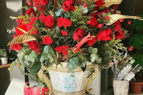 NATUREL ÇİÇEK TASARIM VE ORGANİZASYON - Çiçekçi - Balıkesir Karesi