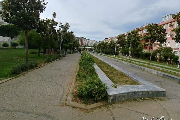 Kadir Has Parkı - Park - İstanbul Bahçelievler
