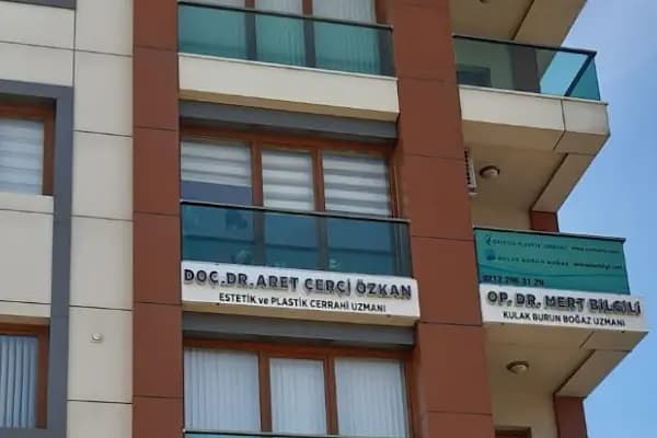 Doç. Dr. Aret Çerçi Özkan - Estetik Cerrah - İstanbul Kadıköy