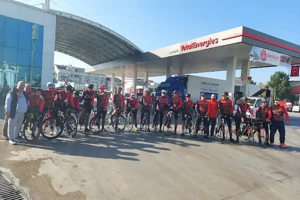 TotalEnergies İstasyonu - Benzin İstasyonu - Kocaeli Kartepe